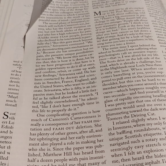 The product is a single issue of The New Yorker magazine from January 13, 2020. - Picture 7 of 10